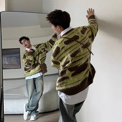 Threebooy Trendy Brand Soft Waxy Sweater for Men and Women Contrasting Colors Long Sleeves Round Neck Loose Casual Couple Pullover Jacket