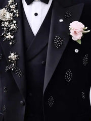 Threebooy Luxury Beaded Wedding Groom Tuxedos 2 Piece Blazer Pants Peak Lapel One Button Formal Occasion Prom Party Banquet
