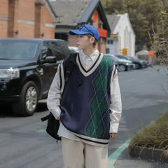 Threebooy Sweater Man Sleeveless Korean Fashion New In Waistcoat Elegant Aesthetic Loose Fit Designer Y2k Style Cheap Knit Vests for Men