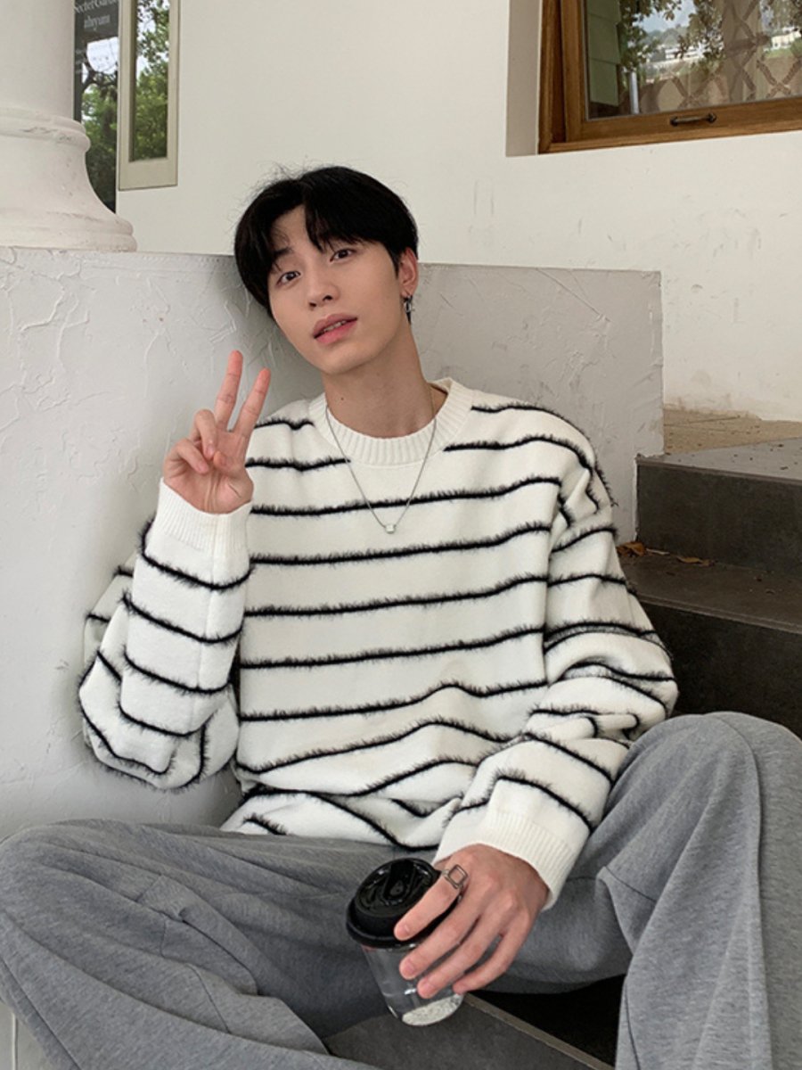 Threebooy [ONELYC1NS]Black and white striped knit na1430