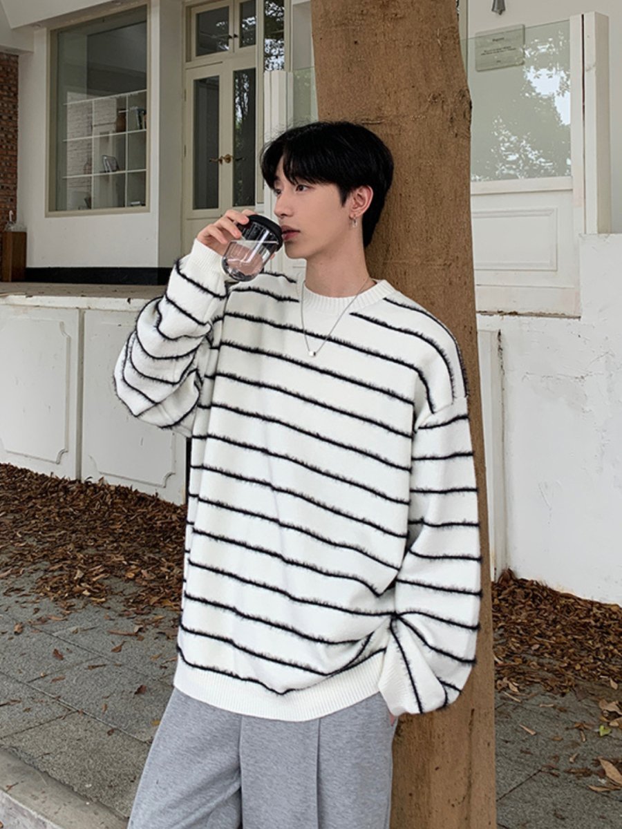Threebooy [ONELYC1NS]Black and white striped knit na1430