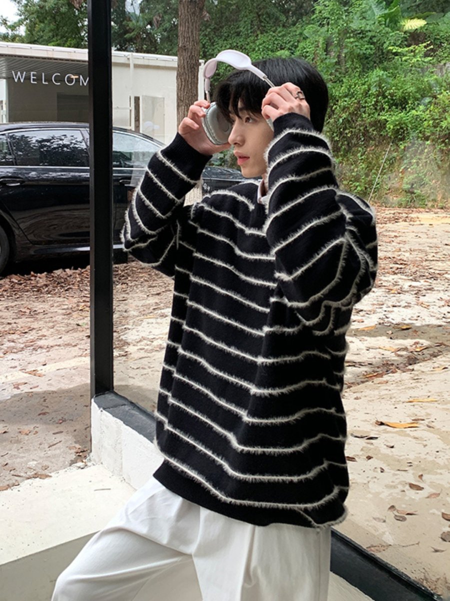Threebooy [ONELYC1NS]Black and white striped knit na1430