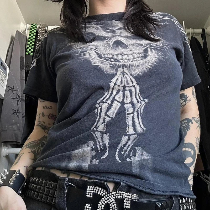 Threebooy 2000s Cyber Grunge Graphic T-shirt Y2K Star Skull Print Short Sleeve Tees Japanese Emo Vintage E girl Gothic T shirt Women Men