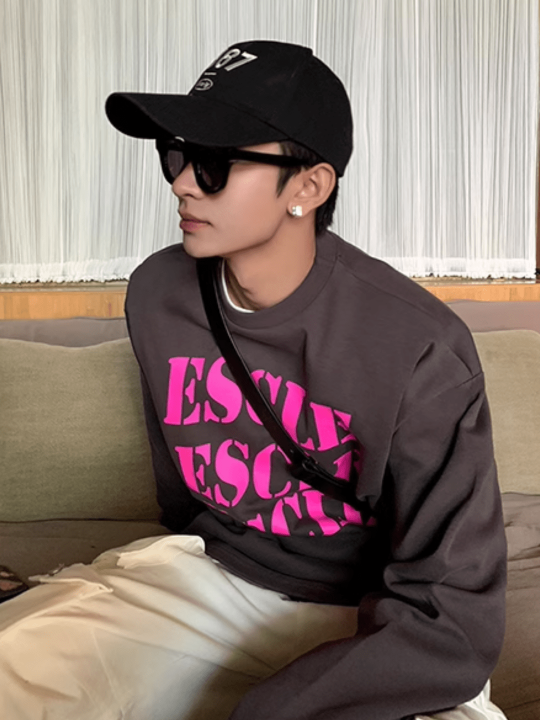 Threebooy [ESC MAN STUDIO] Printed Neck Long Sleeve T-Shirt na847