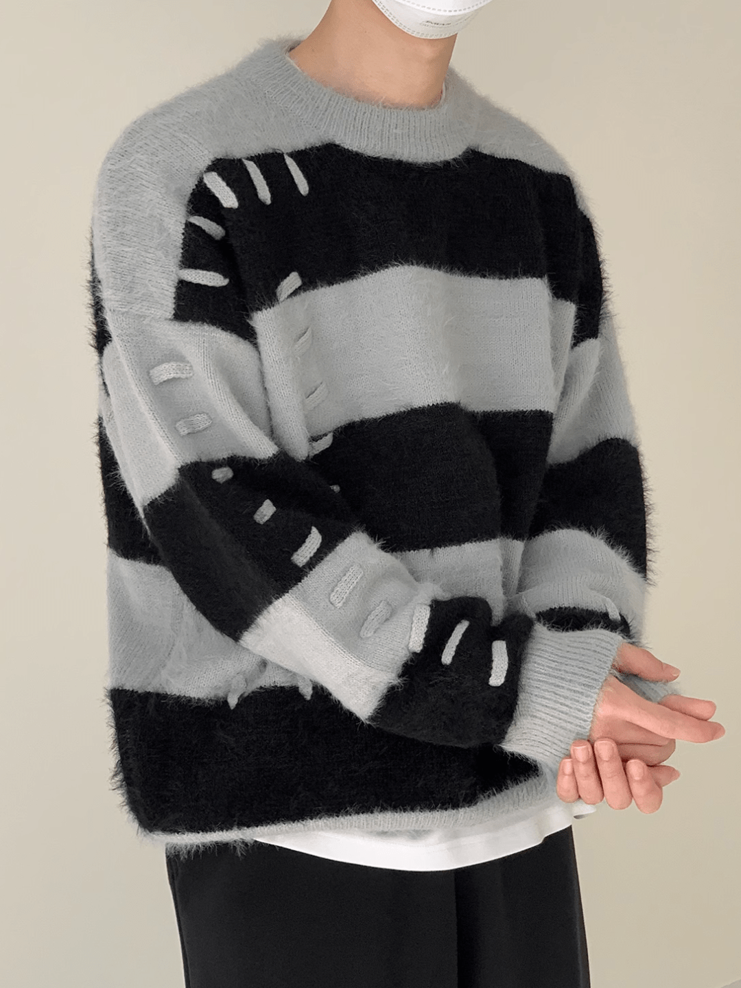 Threebooy [DAZIONSED] Patch design mohair knit sweater na772