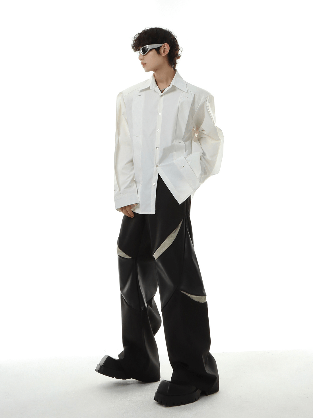 Threebooy [MARTHENAUT] shoulder pads white long-sleeved shirt na991