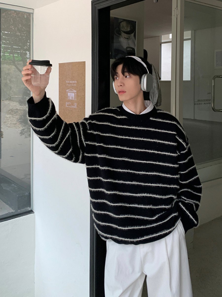 Threebooy [ONELYC1NS]Black and white striped knit na1430