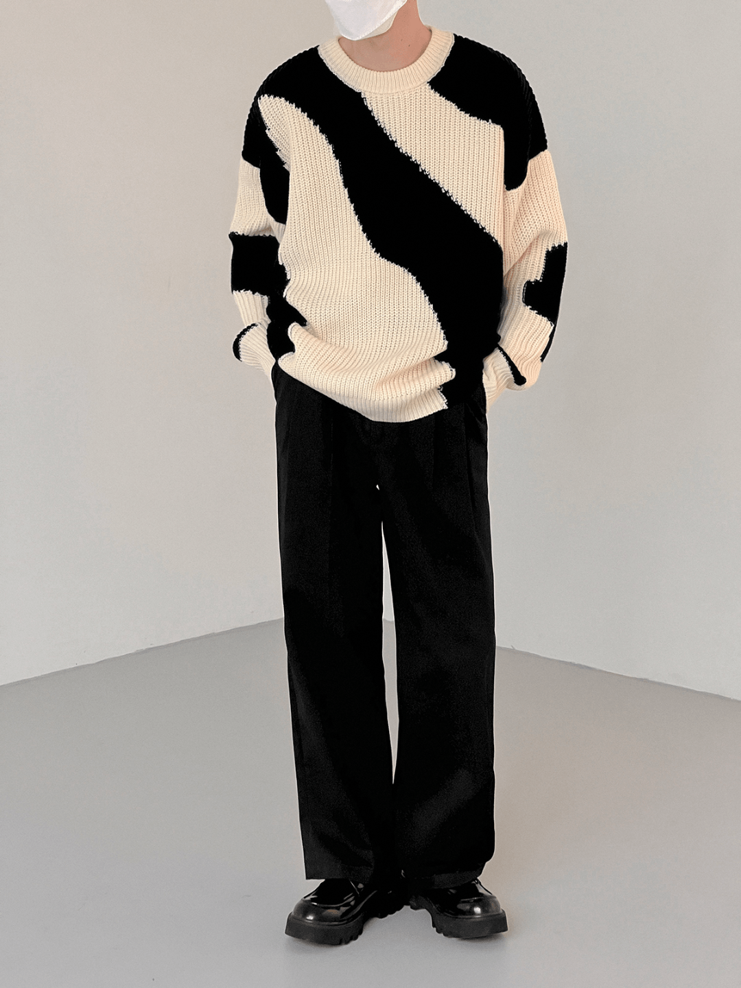 Threebooy [DAZIONSED] Contrast Pull Sweater NA603