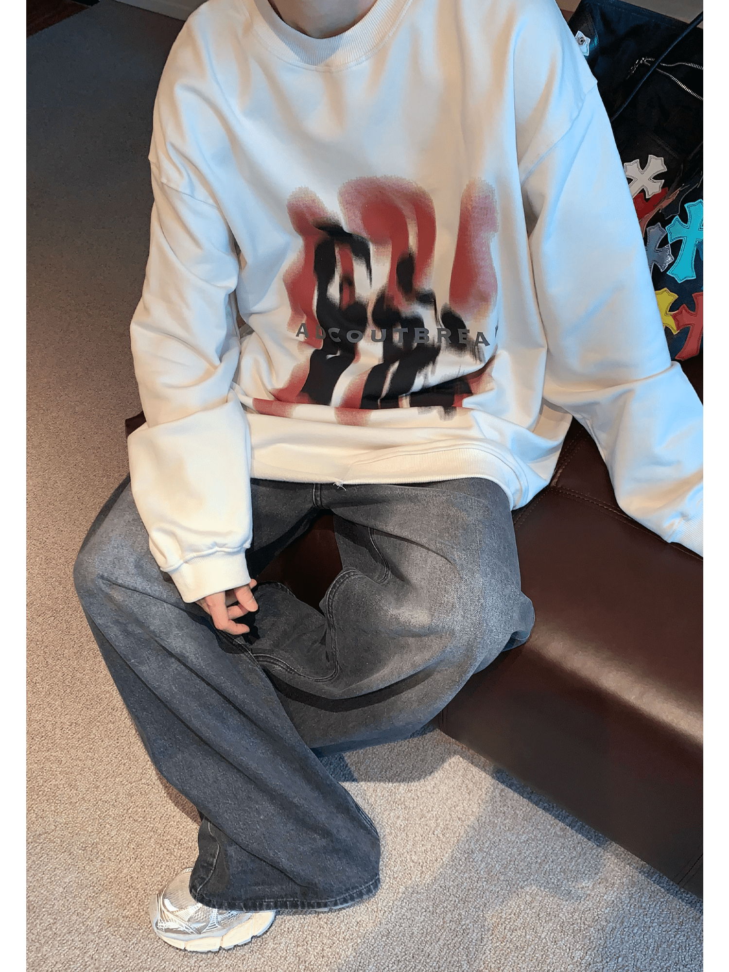 Threebooy [CUIBUJU] color contrast printing sweater NA846