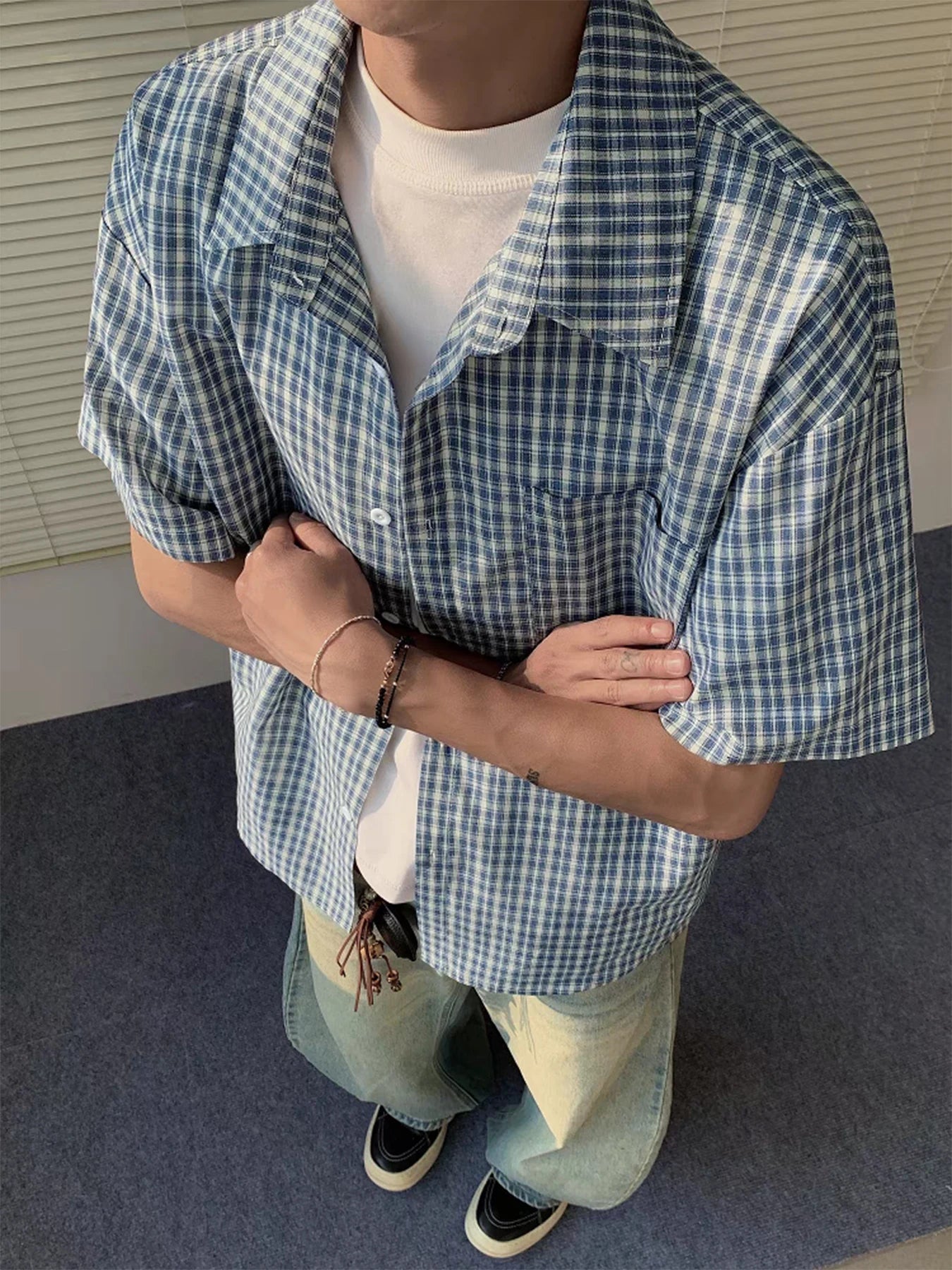Threebooy Blue short-sleeved plaid shirt for men, summer cleanfit collar shirt, American loose couple style.