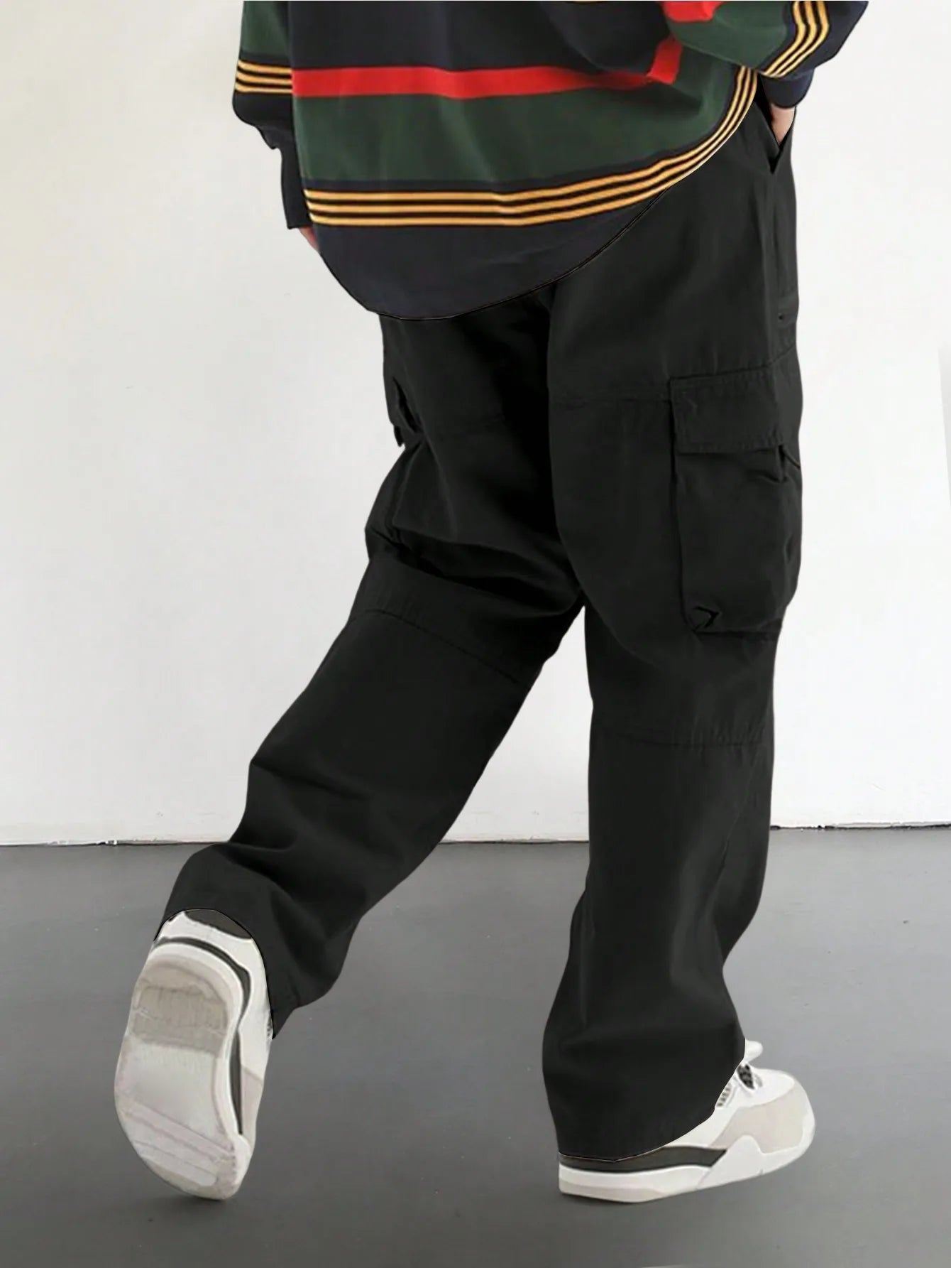 Threebooy  Men's Drawstring Trendy Flap Pockets Cargo Pants