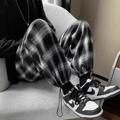 Threebooy Casual Pants Men Fashion Retro Plaid Pants Men Streetwear Loose Hip-hop Straight Pants Mens Vintage Trousers Large Size 5XL