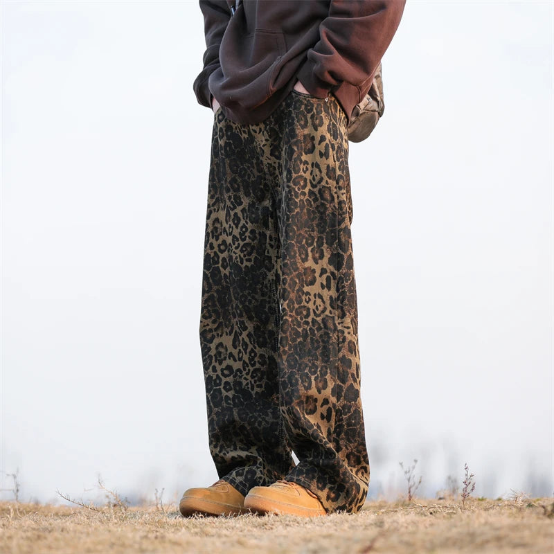 Threebooy  Leopard Print Jeans Men Fashion Retro Wide Leg Jeans Men Streetwear Hip-hop Loose Straight Jeans Mens Vintage Denim Trousers