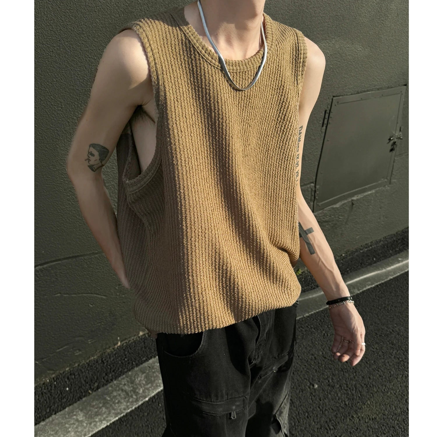 Threebooy Men O-Neck Sleeveless Vertical Stripe TShirts Summer Loose Casual Tank Tops Man Fashion Oversized Singlets Male Clothing