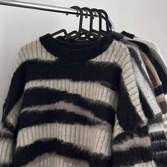 Threebooy  American Streetwear Irregular Striped Sweaters For Men Letter Appliques Crewneck Knitted Pullovers Hip Hop Y2K Knitwear