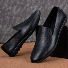 Threebooy  Low-Top Men's Slip-On Soft Surface Bean Shoes Fashionable Casual round Toe Flat Heel Rubber Outsole Comfortable Interior