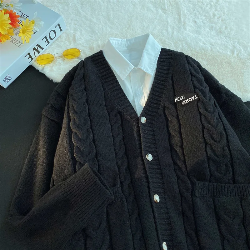 Threebooy Letter Twists Cardigan Sweater Men New Preppy Grunge Cityboy Knit Jacket Japan Couple Casual V-neck Sweater Coat