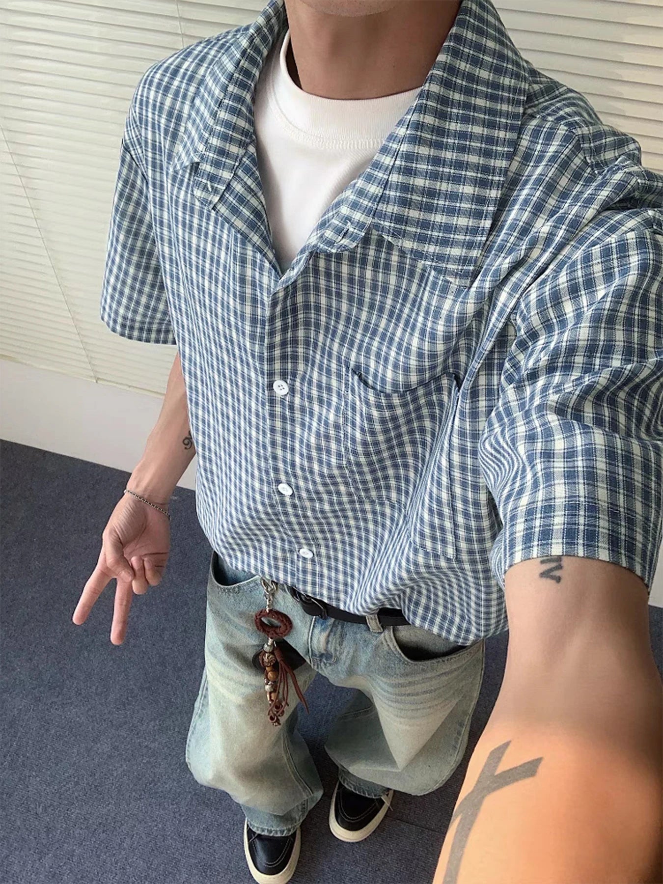Threebooy Blue short-sleeved plaid shirt for men, summer cleanfit collar shirt, American loose couple style.