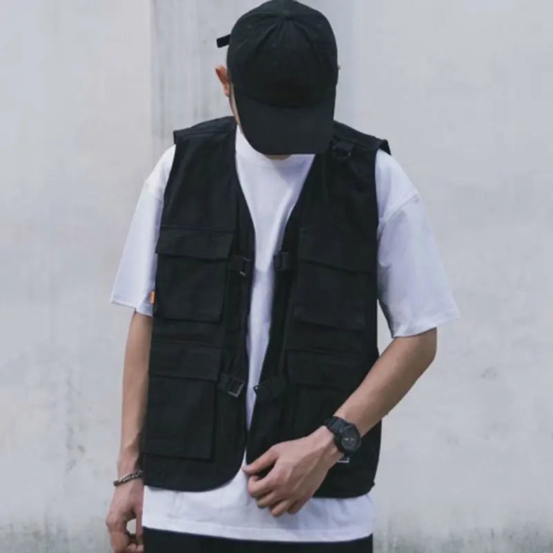 Threebooy Mens Vest Jacket Summer Thin Hip Hop Cargo Vest Design Tooling Pocket Vest Fashion Outwear Clothes Harajuku