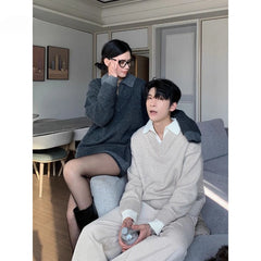Threebooy Korean style autumn and winter street fashion personality splicing V-neck sweater for couples loose and lazy knit casual top y2k