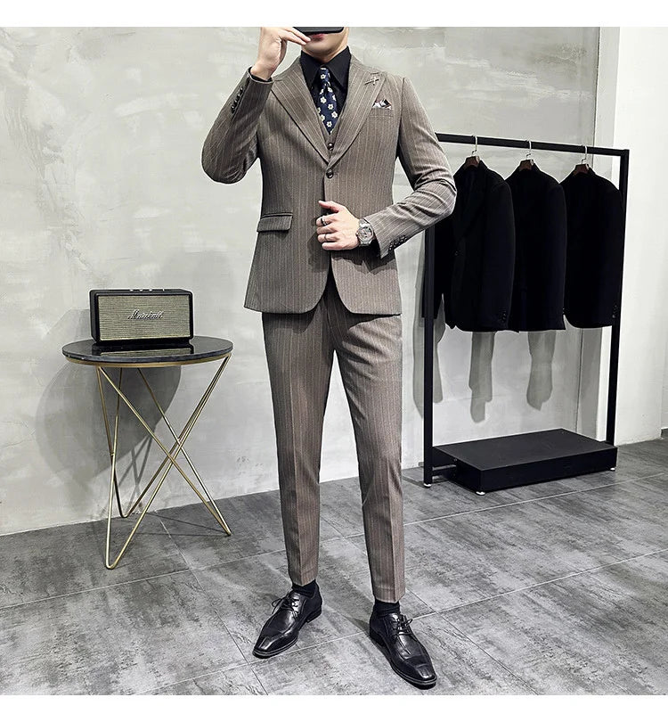Threebooy  Luxury 2 Piece Suit Men's Slim Fit Tuxedo with Jewelry Decoration One Button Groom Wedding Dinner Prom Fashion