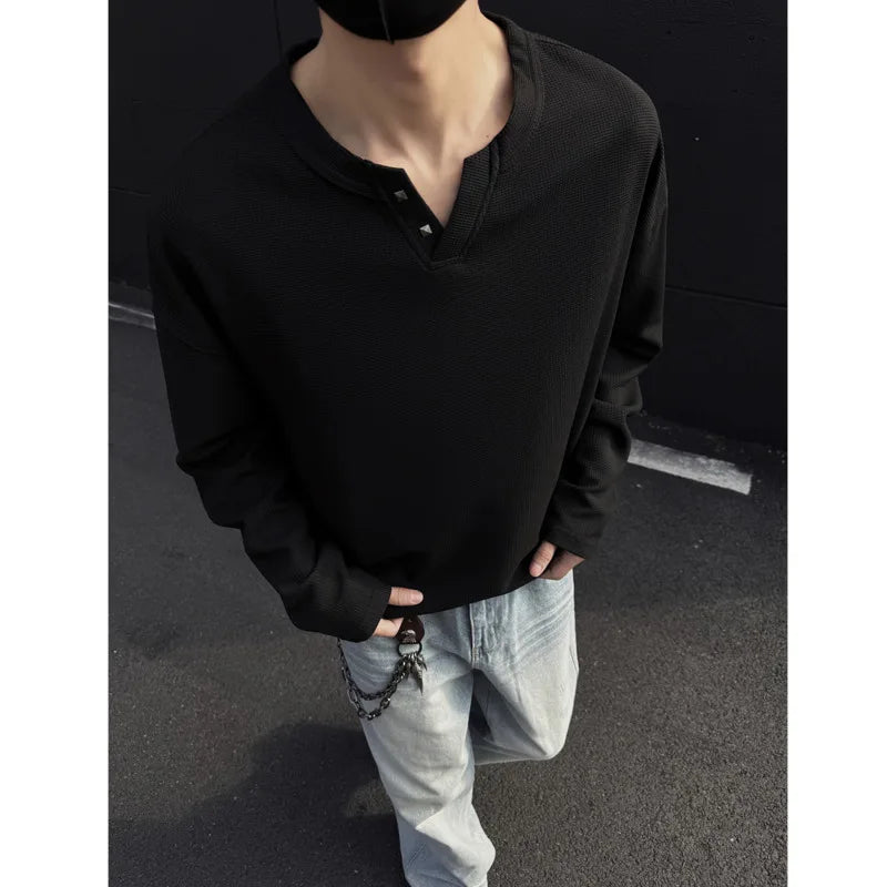 Threebooy Autumn White Long Sleeved T-shirt Men Fashion Black V-neck T-shirt Men Japanese Streetwear Hip-hop Loose Plaid T Shirt Mens Top