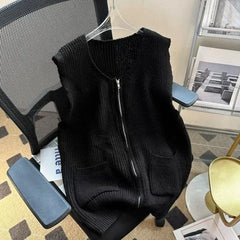 Threebooy  American Style Knit Cardigan Vest With Zipper Unisex Round Neck Loose Fit Couple Outerwear Solid Color Spring Autumn Fashion Top