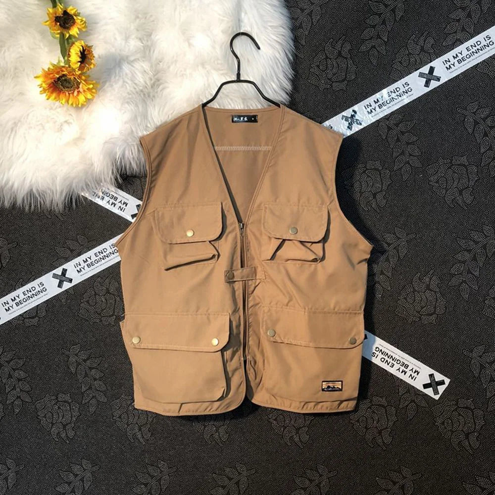 Threebooy  Summer New Men's Cargo Sleeveless Solid Color Vest Multi-Pocket American Retro Fashion Casual Trend Street Loose Men's Tops