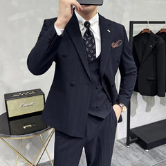 Threebooy  The new Spring suit set is fashionable, stylish and versatile. It's a three-piece formal suit suitable for British business