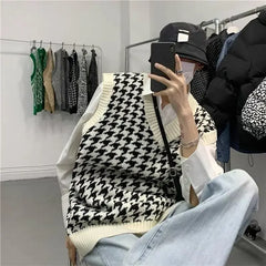 Threebooy Knitted Sweaters for Men Sleeveless Vest Man Clothes White Plaid V Neck Waistcoat Over Fit Knit Aesthetic Meme Y2k Streetwear A