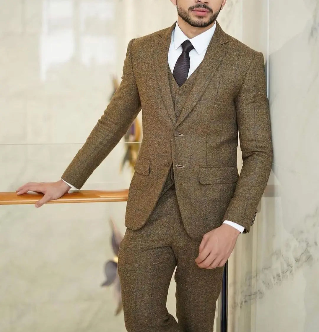 Threebooy  Brown Men's Suit 3 Pieces Blazer Vest Pants Single Breasted Peaked Lapel Stripes Plaid Business Slim Wedding Groom Costume Homme
