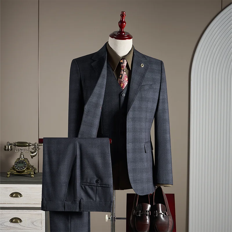 Threebooy  High-quality, fashionable and stylish wedding casual checkered suit set, men's business casual suit three-piece set