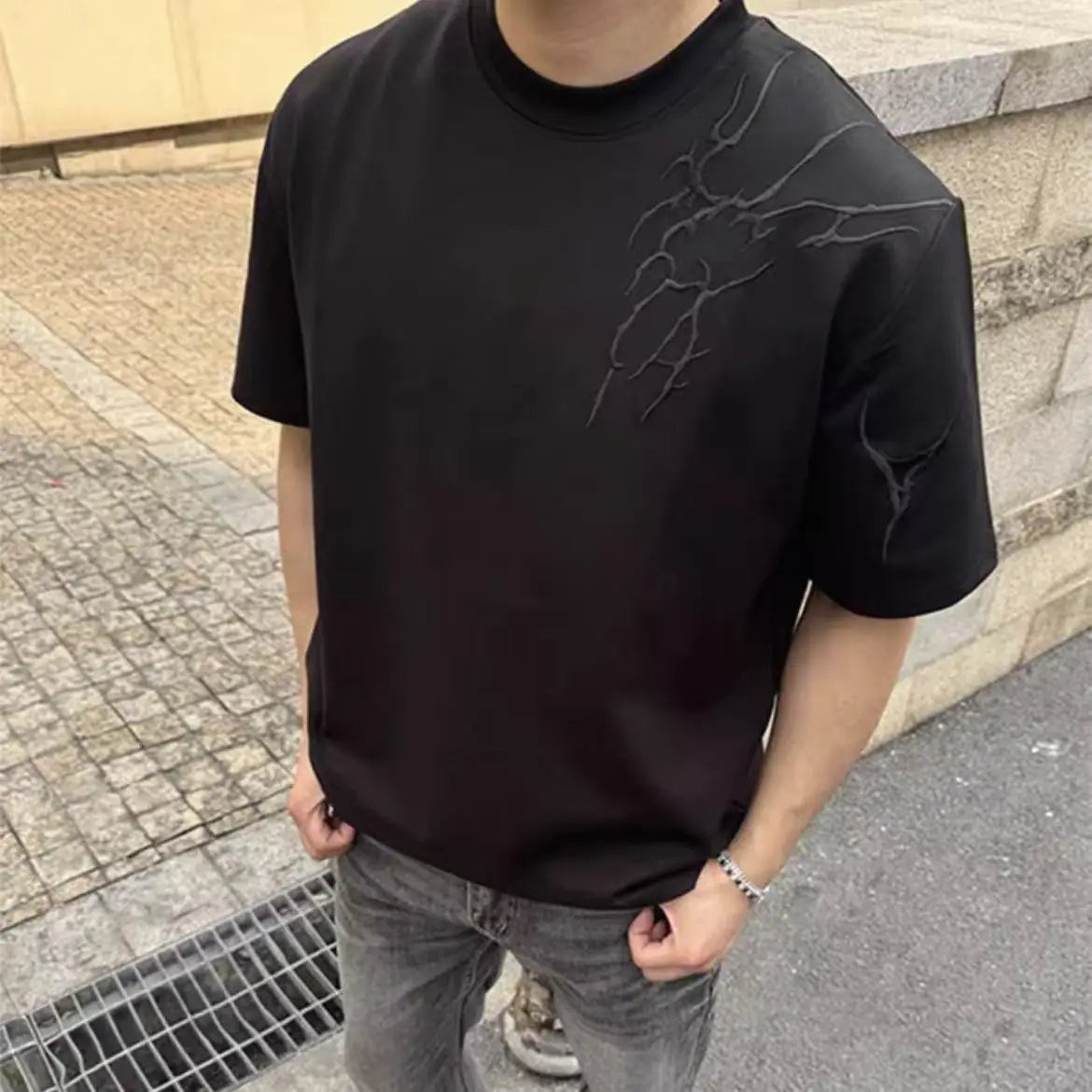 Threebooy Flower Grey Lightning Embroidered Short-sleeved Men's 2025 Summer Versatile Shoulder T-shirt Five-point Sleeve T-shirt Bottoming