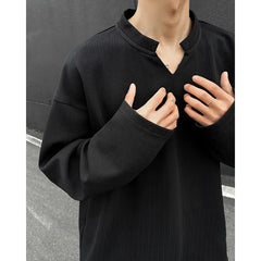 Threebooy Long Sleeved T-shirt Men Fashion White Casual V-neck T Shirt Men Streetwear Korean Loose Pleated T Shirt Mens Top Plus Size 5XL