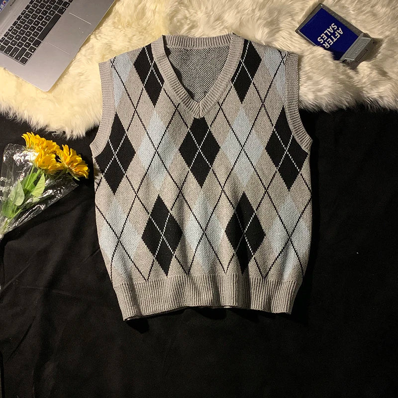 Threebooy  Spring Autumn Diamond Grid Candle Knitted Vest Men Women Loose Pullover Retro Outer Sleeveless Sweater Vest Aesthetic