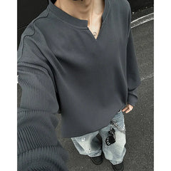 Threebooy Long Sleeved T-shirt Men Fashion White Casual V-neck T Shirt Men Streetwear Korean Loose Pleated T Shirt Mens Top Plus Size 5XL