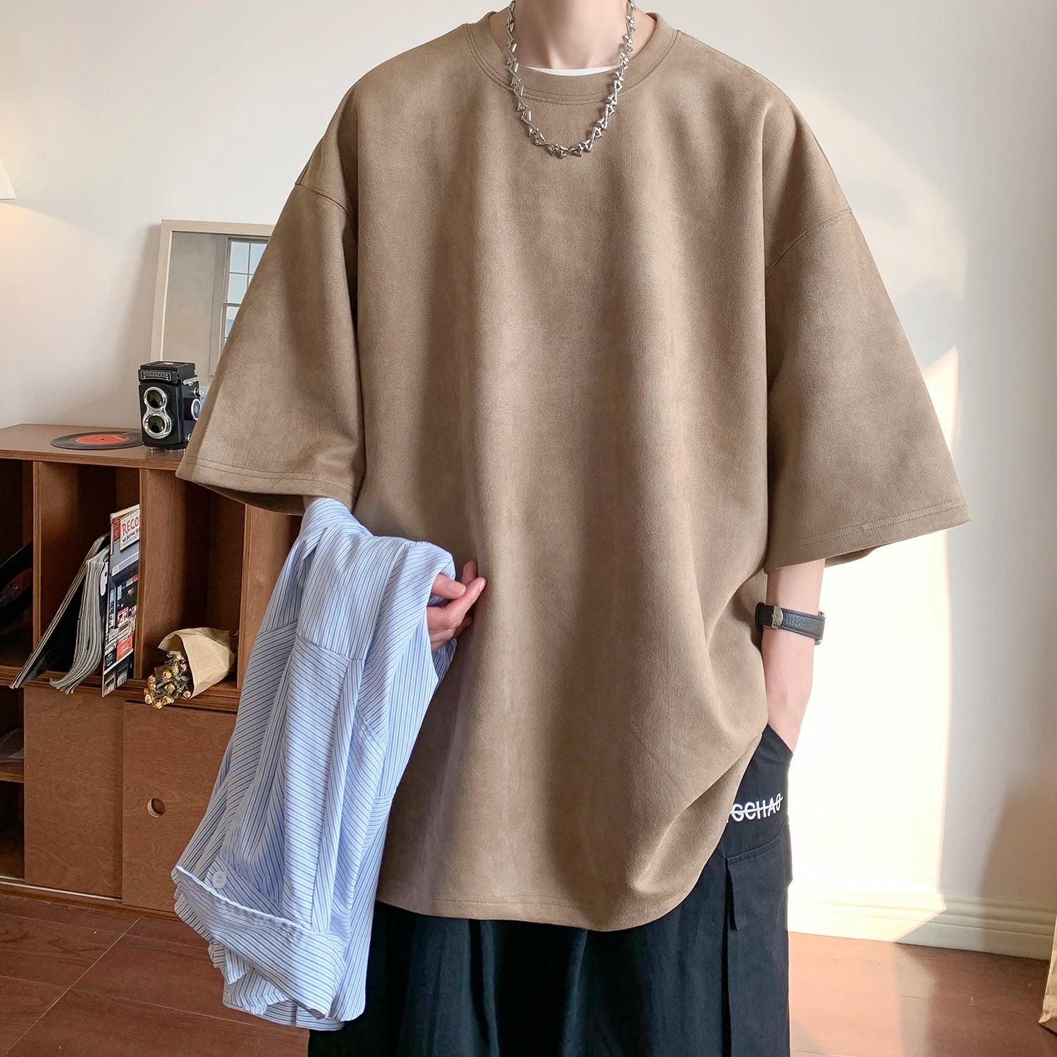 Threebooy  Summer T Shirt Men Oversized Solid Color Retro T Shirt Men Streetwear Hip-hop Loose Short Sleeved T-shirt Mens Suede T shirt