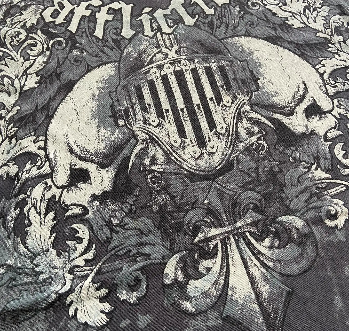 Threebooy 2000s affliction Style Street Hip Hop Clothing couple T Shirt Gothic Skull Cross Print Fashion Knight Graphic Men T shirt
