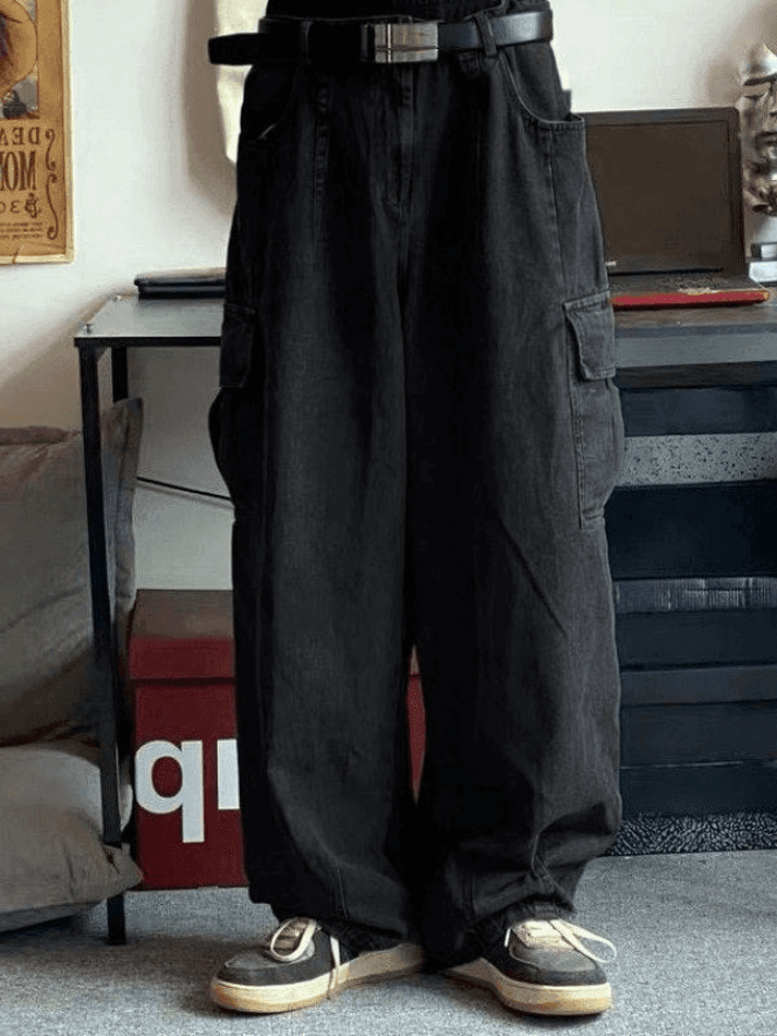 Threebooy Men's Cargo Pocket Patched Straight Leg Jeans