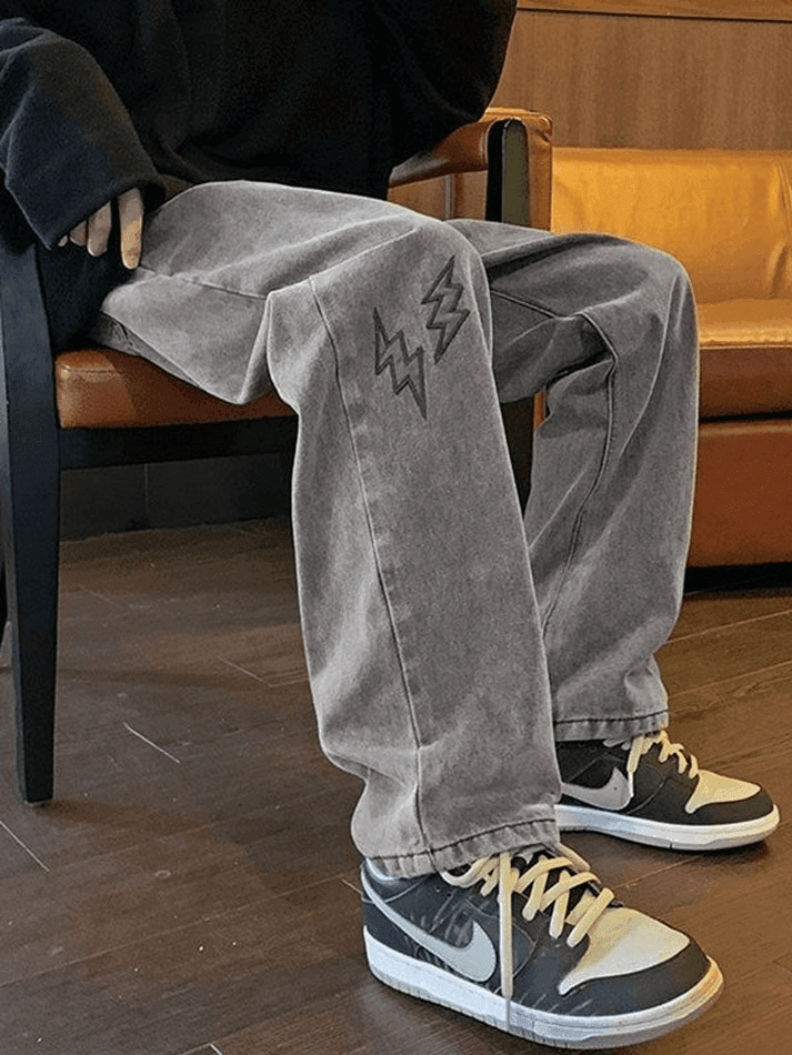 Threebooy Men's Lightning Embroidered Straight Jeans